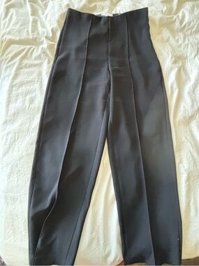 Vince Black High-Rise Pleated Trousers